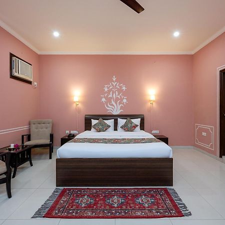 Nine Palms Resort Jaipur Extérieur photo