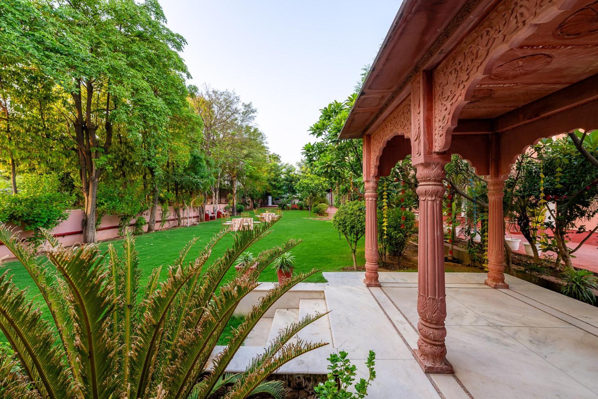 Nine Palms Resort Jaipur Extérieur photo