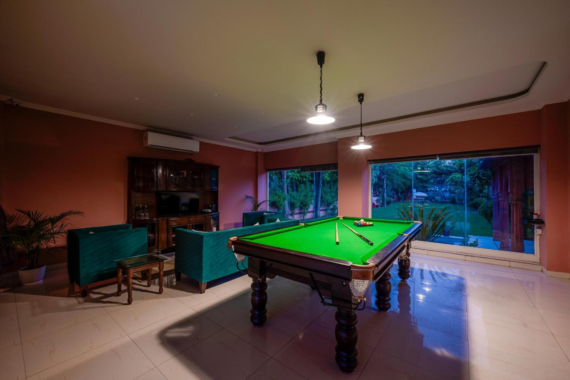 Nine Palms Resort Jaipur Extérieur photo