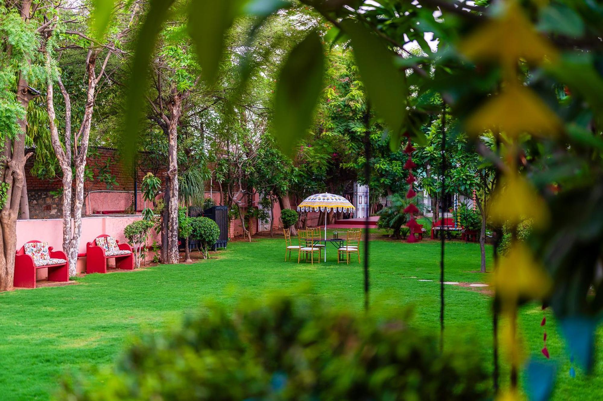 Nine Palms Resort Jaipur Extérieur photo